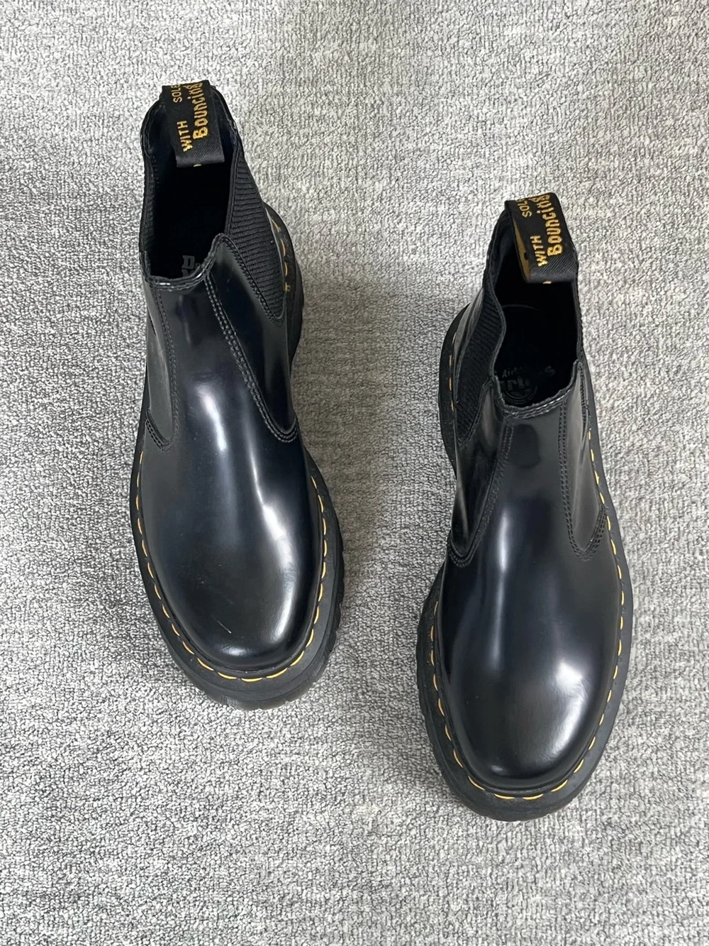 Dr. Martens 2976 Quad Black Platform Pull-On Ankle Boots Sz. W-8, M-7,